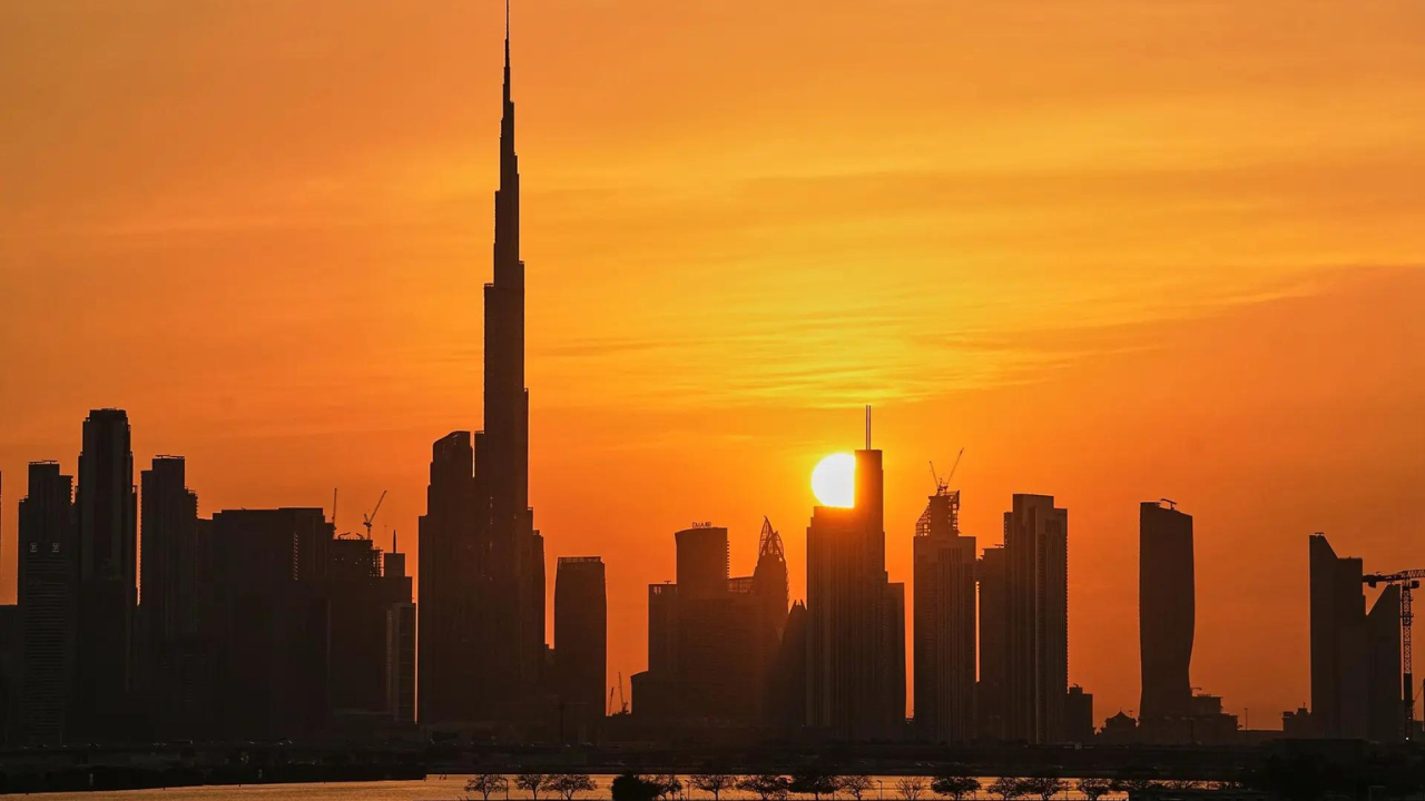 US Economist Jeffrey Sachs Warns UAE: Dubai At Risk in Iran Conflict