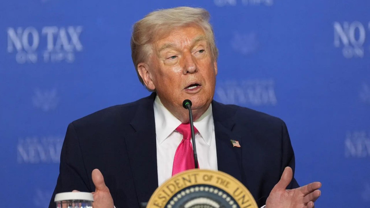 Trump Declares Iran Nuclear Program Suspended, Strait of Hormuz Reopened Without Financial Deal